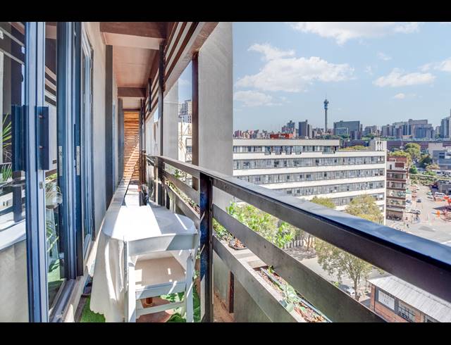 1 BEDROOM APARTMENT FOR SALE IN MABONENG